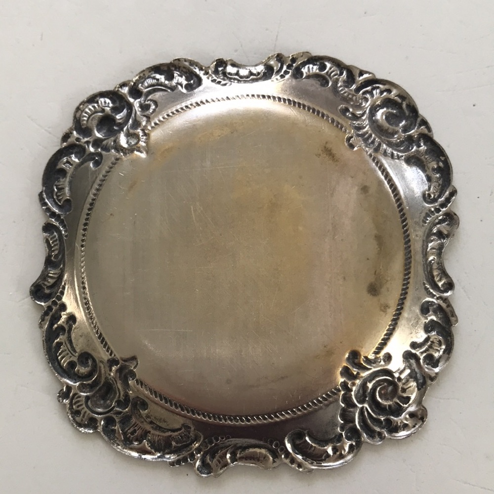 Antique Victorian Wilcox Salt Cellar and small plated tray - Picture 8 of 9